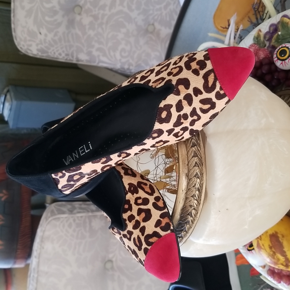 Women's flats